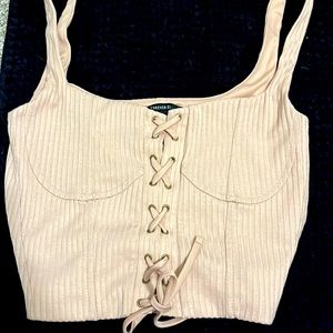 I am selling a (FOREVER21 top size small)